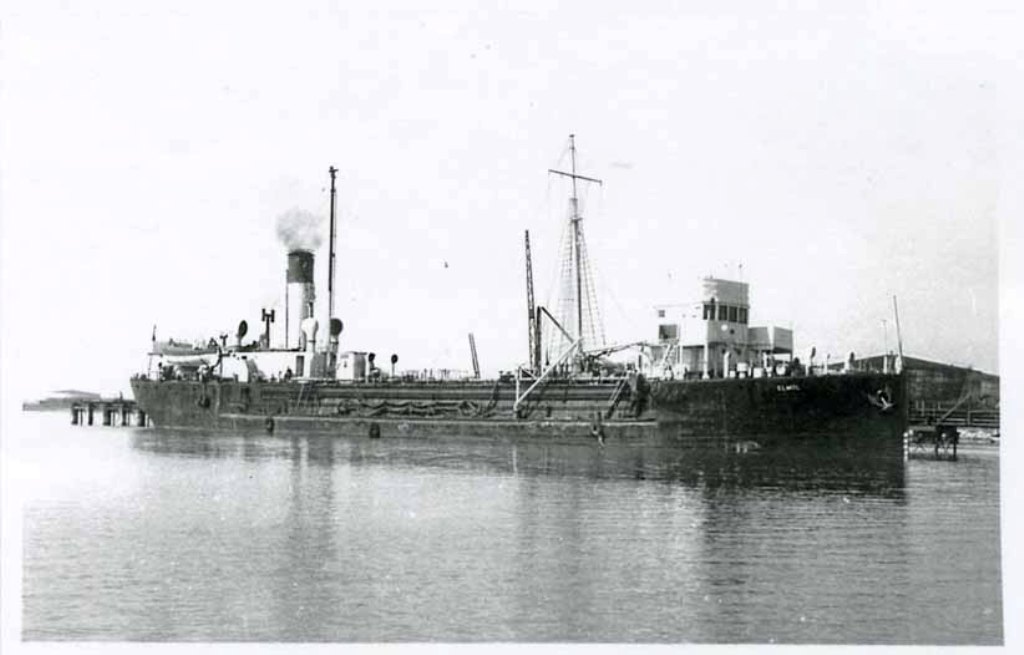 RFA ELMOL  1917-1959
Built Swan Hunter. Served UK. 
Photographed 1950 at A.F.D. Moscow, Isle of Grain.
