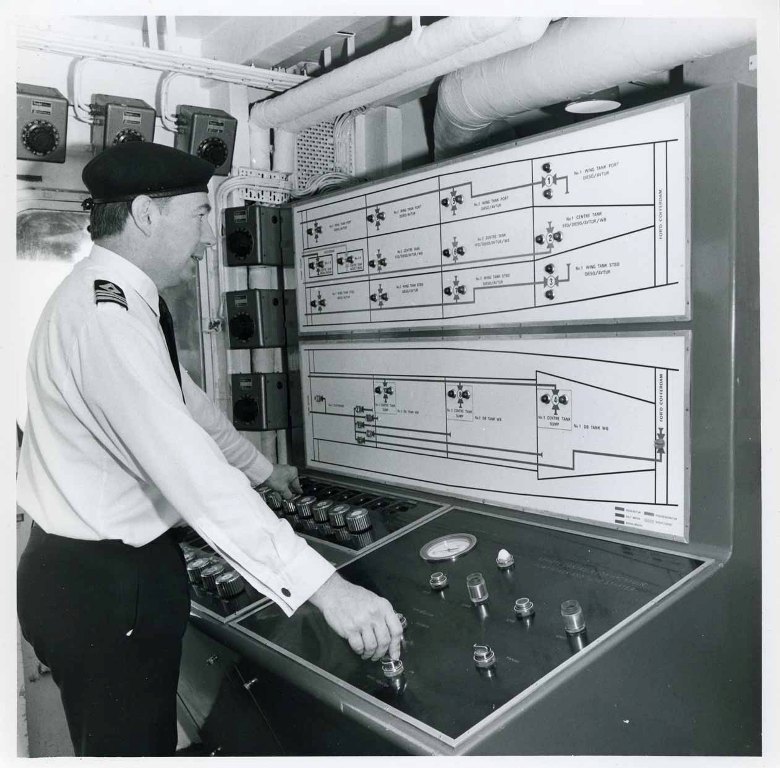 RFA GREY ROVER
First officer in cargo control room
