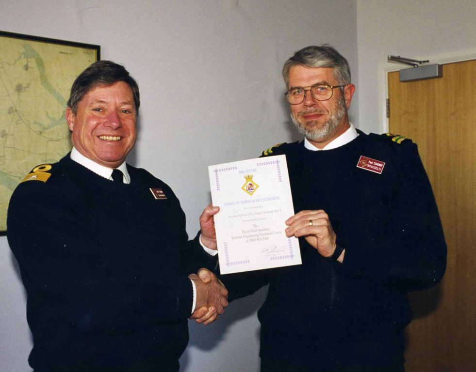 HMS SULTAN
2/O Paul Chaundy completes Systems Engineering Electrical course. 1986?
