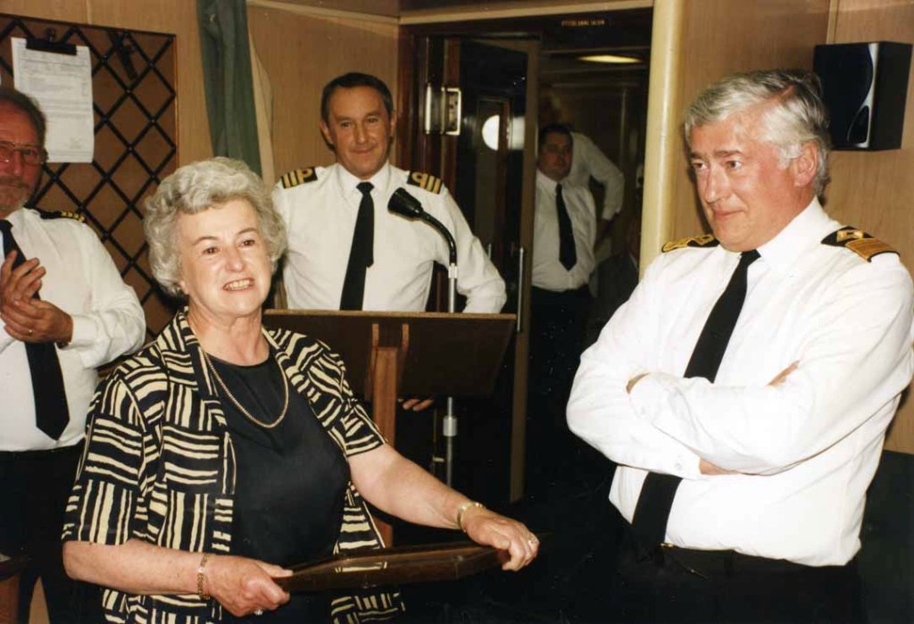 Cdre DAVID SQUIRE
Presentation
