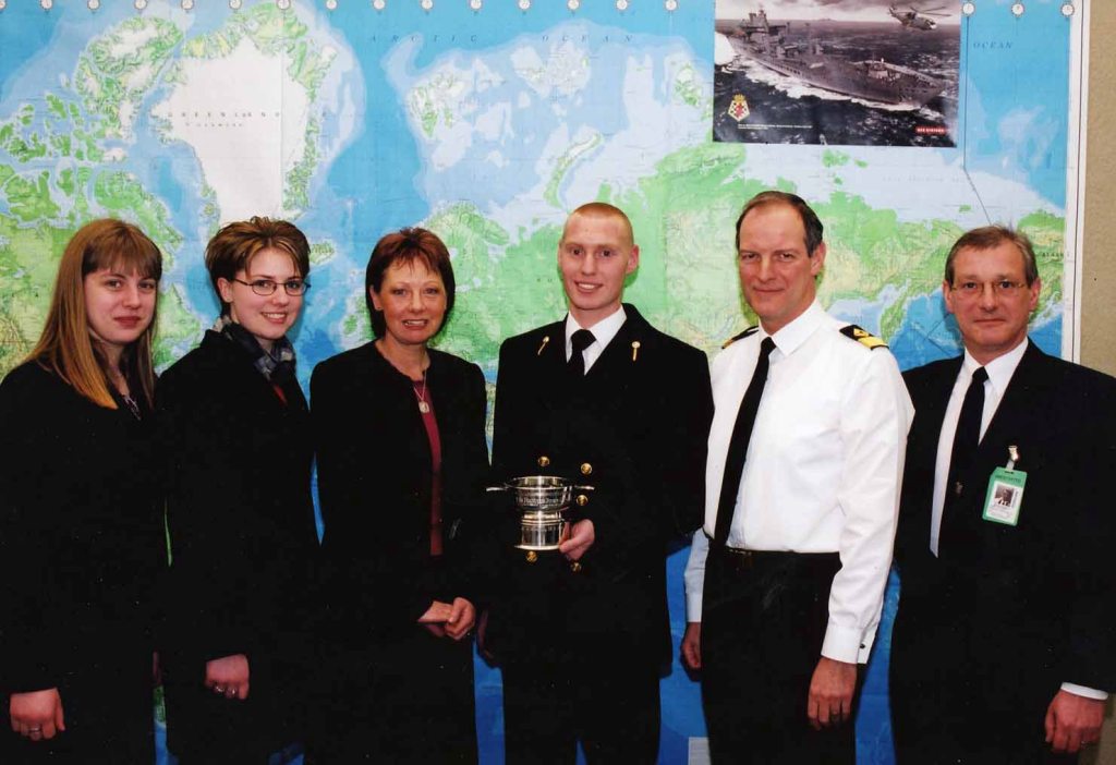 RICHARD JONES AWARD
Presentation by Cdre Peter Lannin of the Richard Jones Award to Cadet Aidan Kemp.
