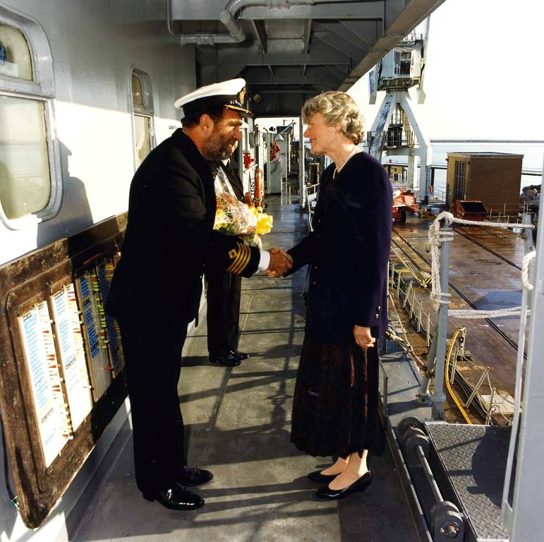 RFA ARGUS
Visit by Lady Pamela Blelloch at Portland.
Captain Peter Taylor.
