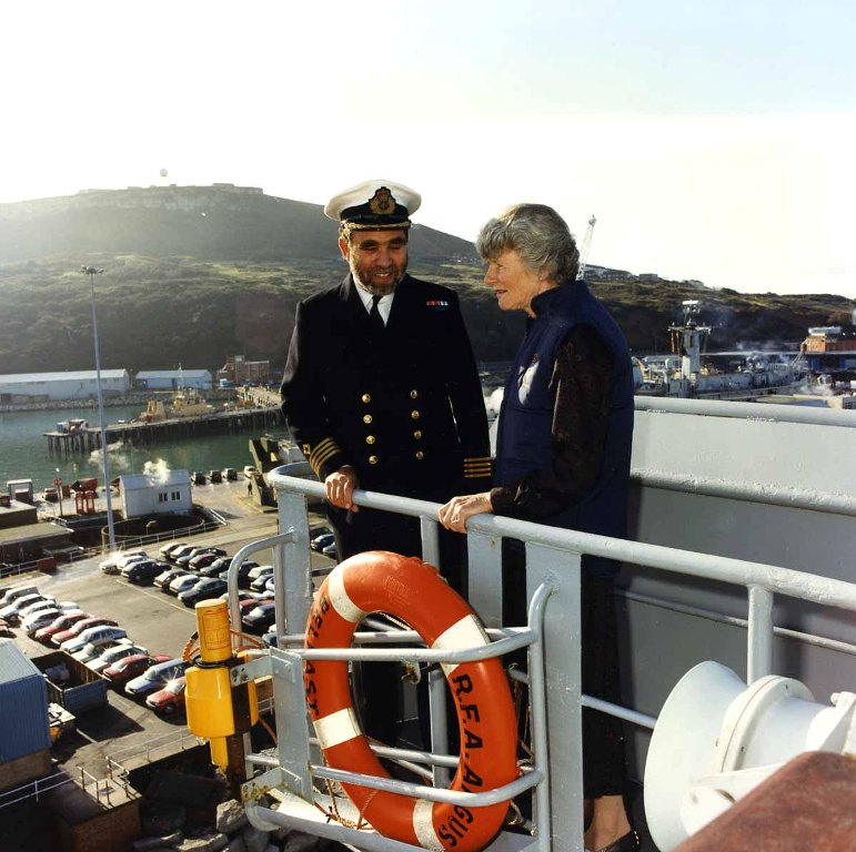 RFA ARGUS
Visit by Lady Pamela Blelloch at Portland.
Captain Peter Taylor.
