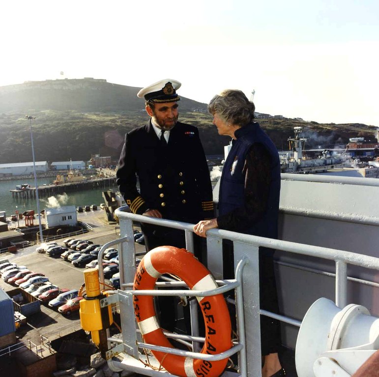 RFA ARGUS
Visit by Lady Pamela Blelloch at Portland.
Captain Peter Taylor.

