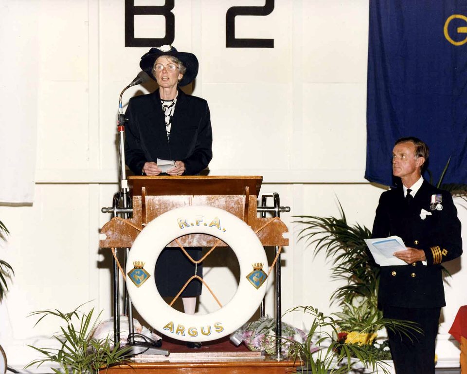 RFA ARGUS
Service of Dedication, July 1988.
Lady Pamela Blelloch, Cdre Dick Thorn.
