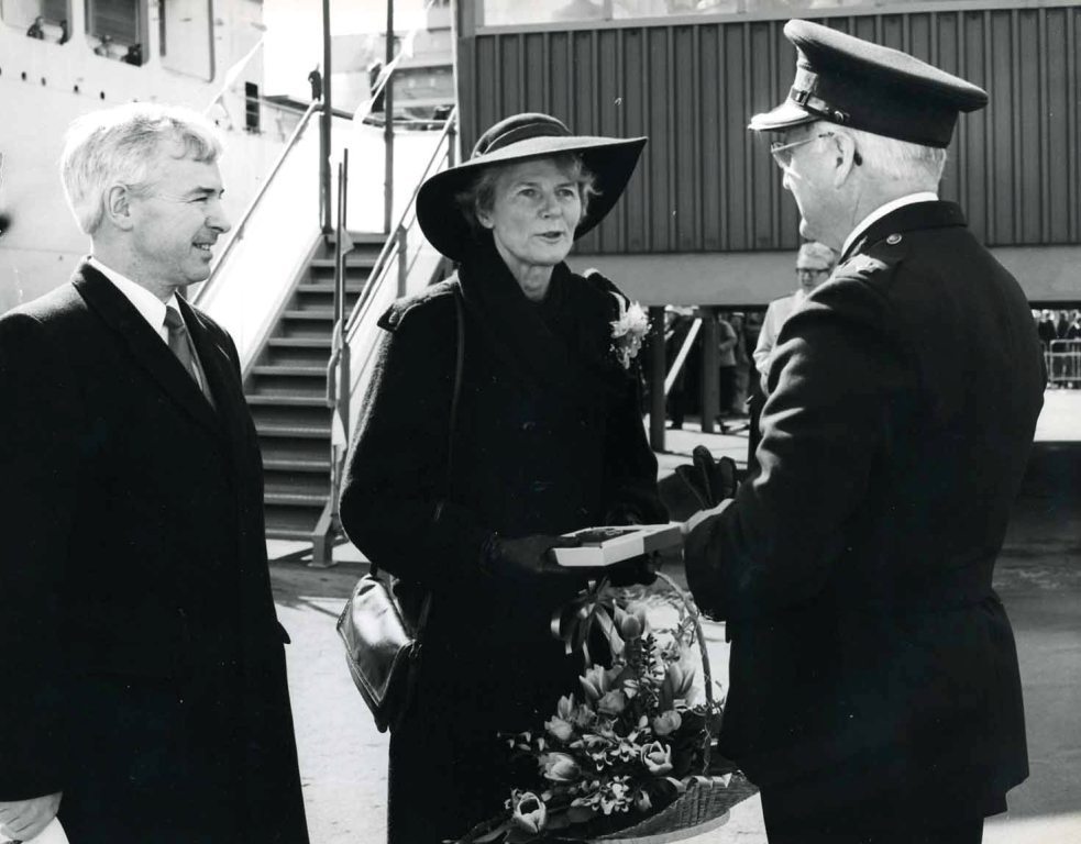 RFA ARGUS
Renaming ceremony at Harland & Wolff, Belfast, March 1987.
Lady Sponsor, Lady Pamela Blelloch.
