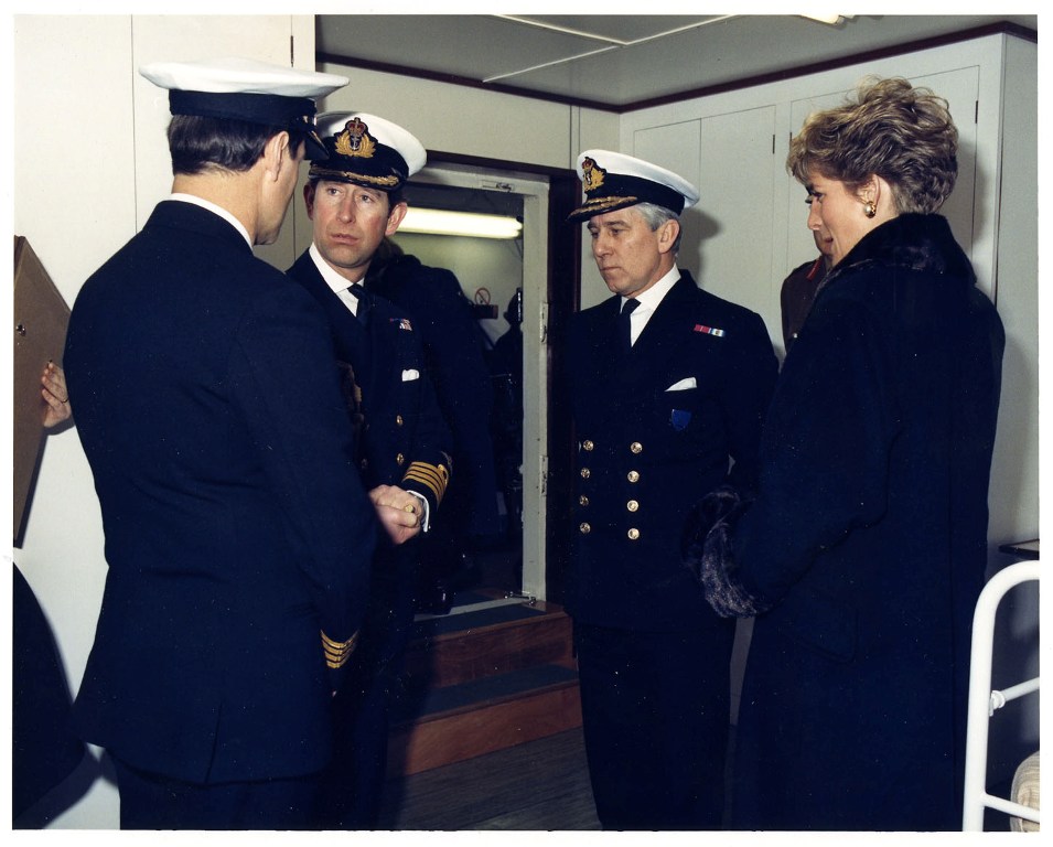 RFA FORT AUSTIN
Visit by HRH Prince Charles & Princess Diana, Devonport 1991.
Captain Peter Lannin.
