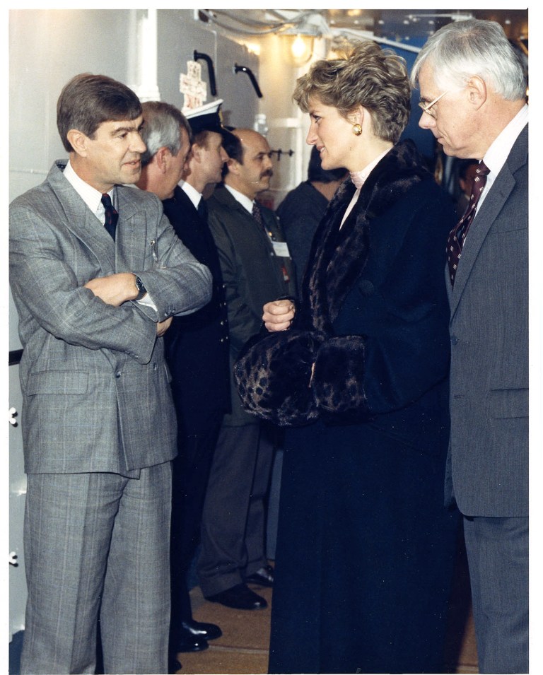 RFA FORT AUSTIN
Visit by HRH Prince Charles & Princess Diana, Devonport 1991.
