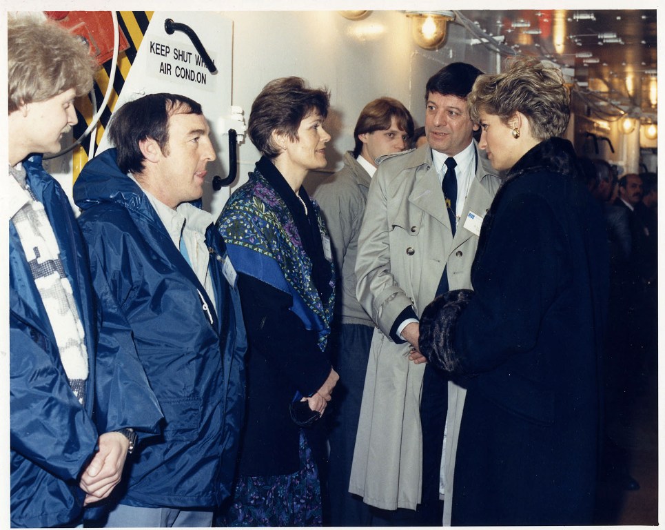 RFA FORT AUSTIN
Visit by HRH Prince Charles & Princess Diana, Devonport 1991.

