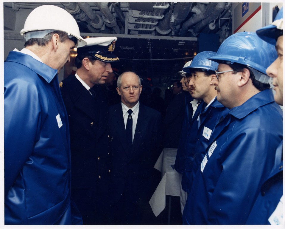 RFA FORT AUSTIN
Visit by HRH Prince Charles & Princess Diana, Devonport 1991.
DML workforce.

