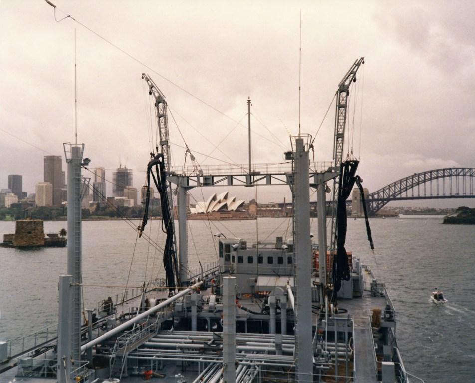 RFA BAYLEAF
Cooper Collection
Arriving Sydney for Fleet Review, October 1986.

