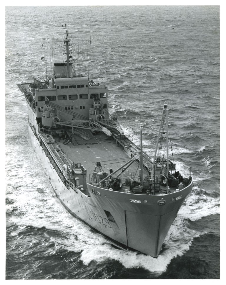 RFA SIR LANCELOT
Cooper Collection
Operational Sea Training with Gold Rover, 1977.
