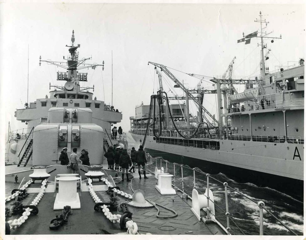 RFA TIDEPOOL
Charlesworth Collection
Refuelling HMS Galatea on Lake Erie 1967.
