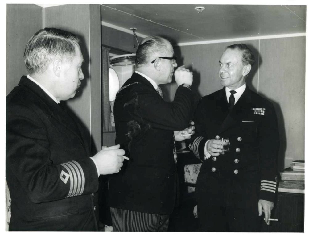 Captain COLIN BARKER
Charlesworth Collection
With Canadian civic dignitaries during EXPO 67 visit.
