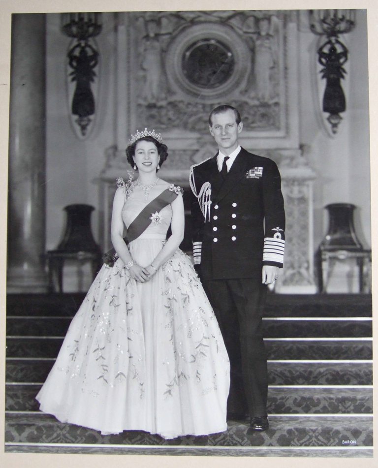 HM Queen Elizabeth II and Prince Philip.
Large mounted unframed phorograph.

