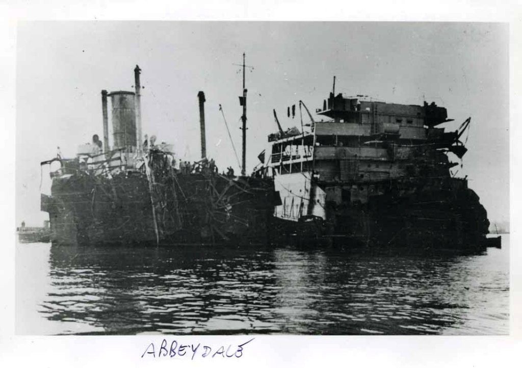 RFA ABBEYDALE
Torpedoed 1944 in Western Med and broke in two. When the two halves were eventually united in Taranto, the were rejoined.
