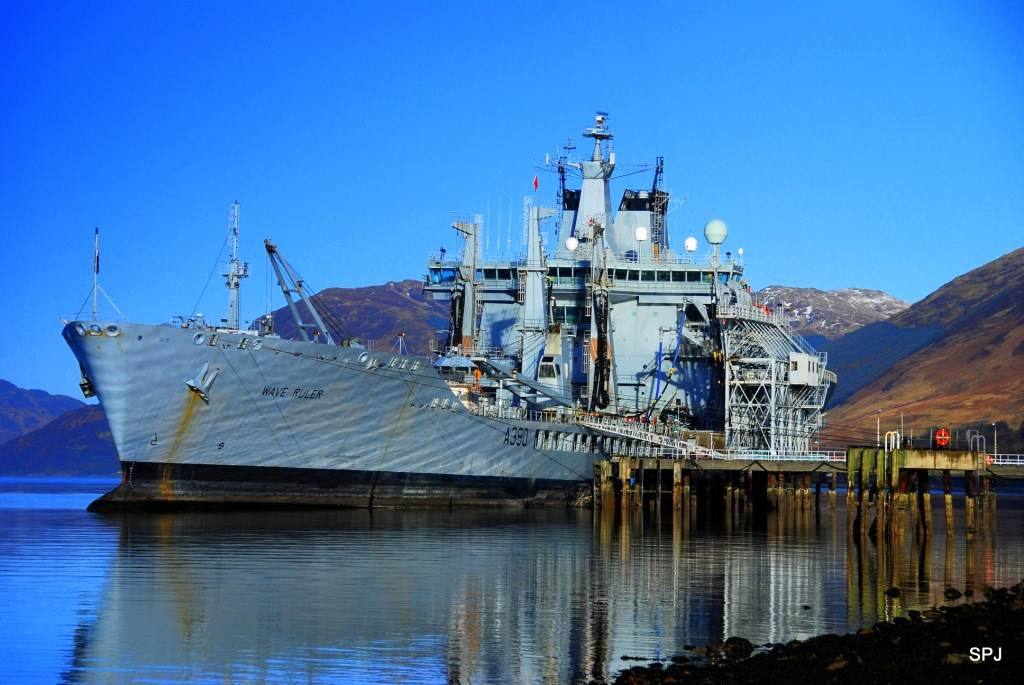RFA WAVE RULER
Loch Striven 2010
