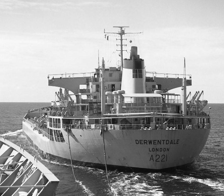 RFA DERWENTDALE
Wilson Collection
Mozambique Channel 27 June 1969. From Tarbatness.

