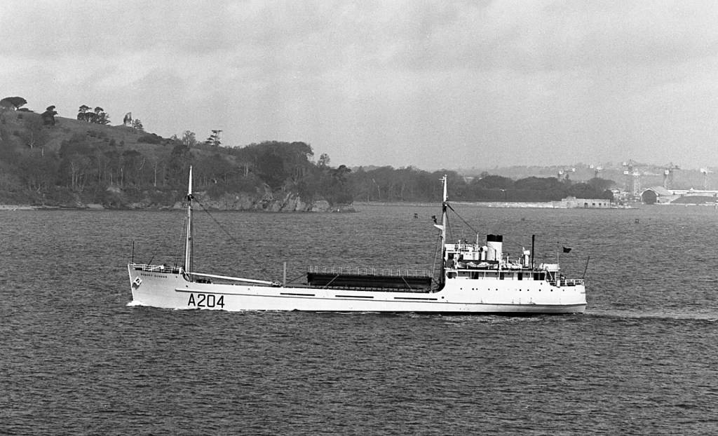RFA ROBERT DUNDAS
Wilson Collection
 Off Plymouth, 19 Apr 1968

