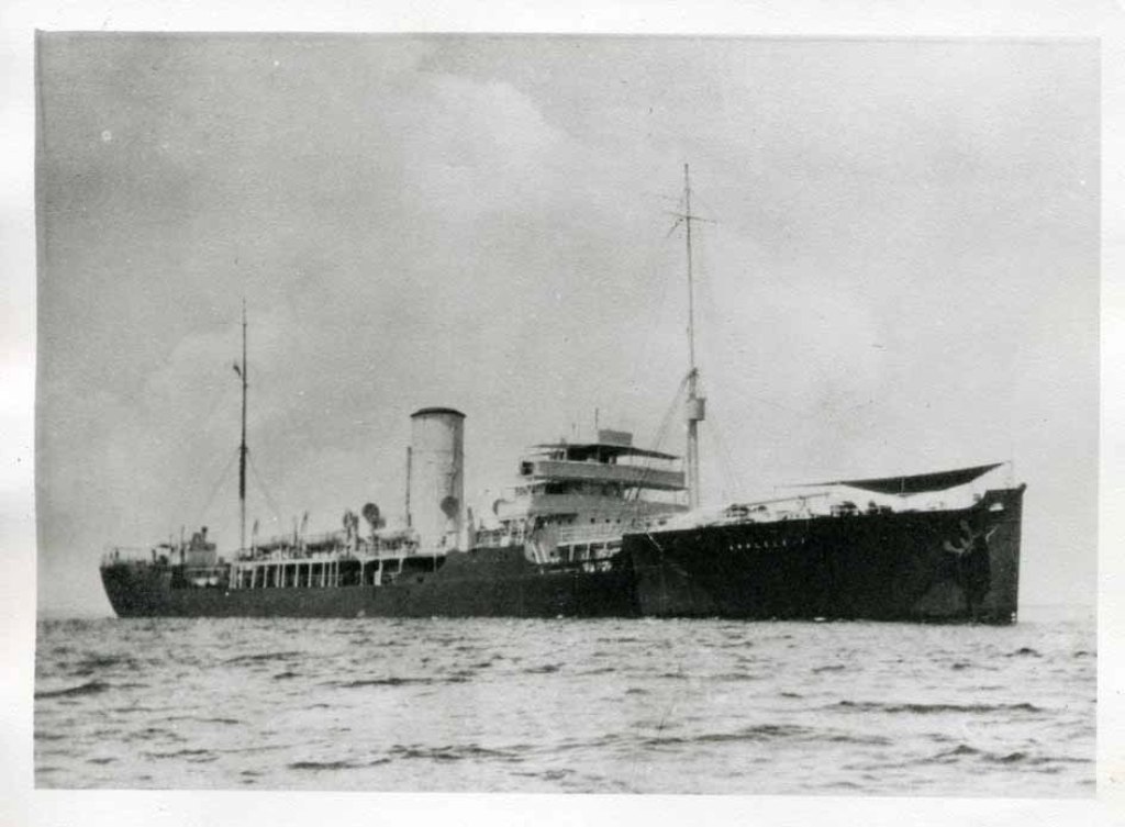 RFA APPLELEAF (1) 1917-1946
GRT 5891. Built Workman Clark, Belfast. North Atlantic convoys and then Mediterranean. In reserve 1922-1926. Chartered to Anglo-Saxon to 1930. Admiralty freighting to 1933.
China Station from 1934 and mainly E of S through the war. 
