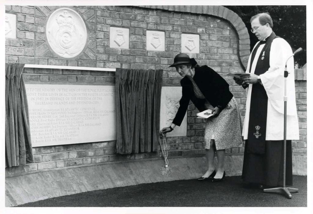 RFA Falklands Memorial Marchwood
Unveiled by Mrs C Hailwood and Rev R Buckley RN.
1st June 1984
